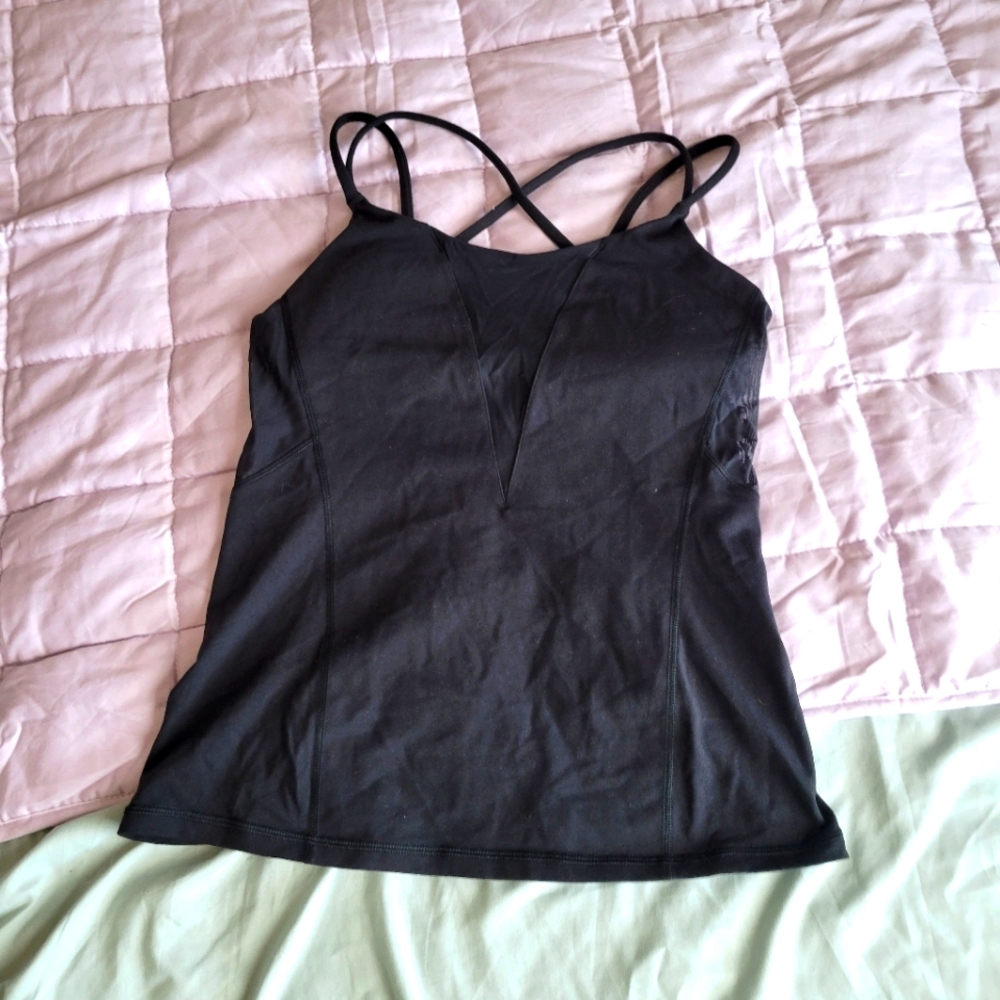 Lululemon top